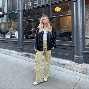 NWOT Pretty Little Things cargo pants size 6